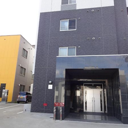 Appartamento ようこそ札幌へ! 大通公園まで地下鉄10分 定員6名 Firetv完備 1階はセコマ Esterno foto