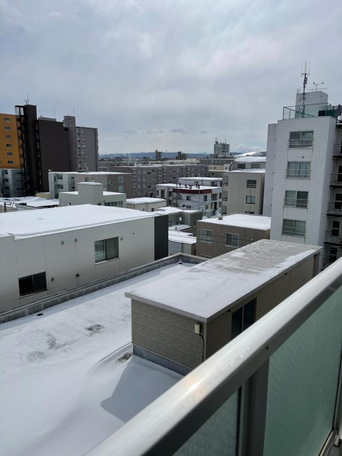 Appartamento ようこそ札幌へ! 大通公園まで地下鉄10分 定員6名 Firetv完備 1階はセコマ Esterno foto